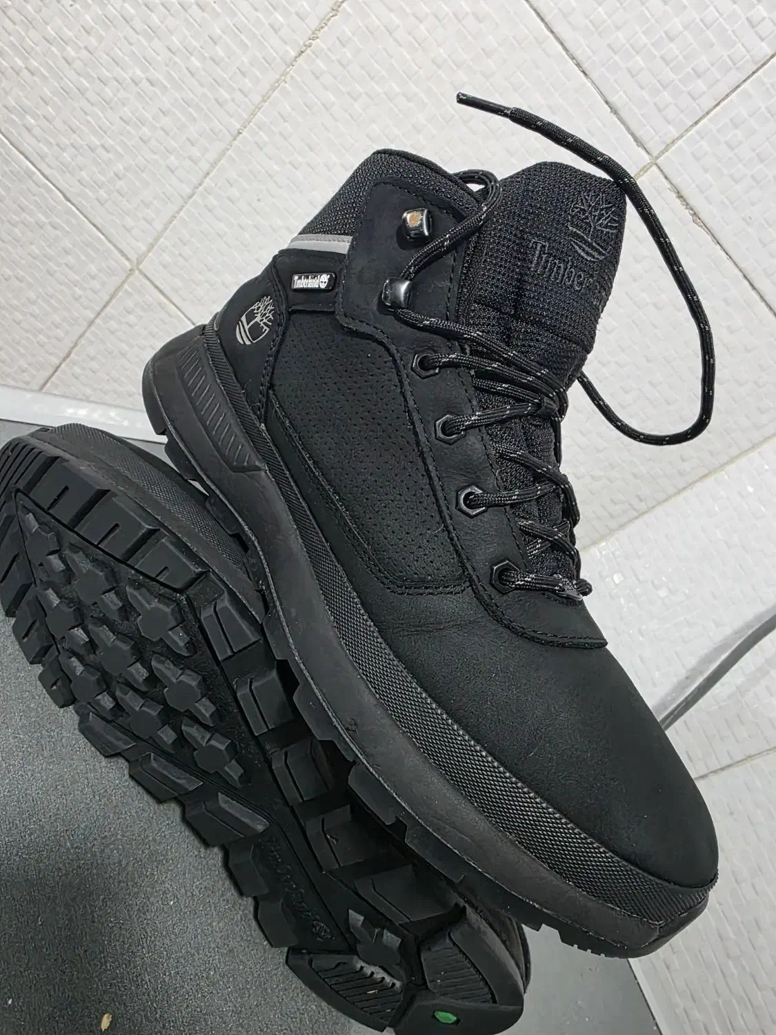 کفش کوهنوردی استوک اورجینال مارک تیمبرلند آمریکا|کیف، کفش، کمربند|شیراز, علوم پزشکی|دیوار