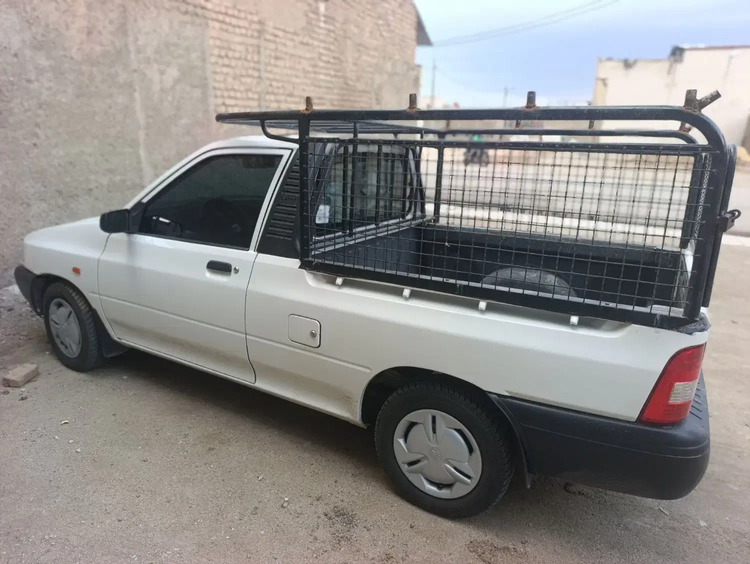 پراید وانتی خشک..|خودرو سواری و وانت|بروجرد, |دیوار