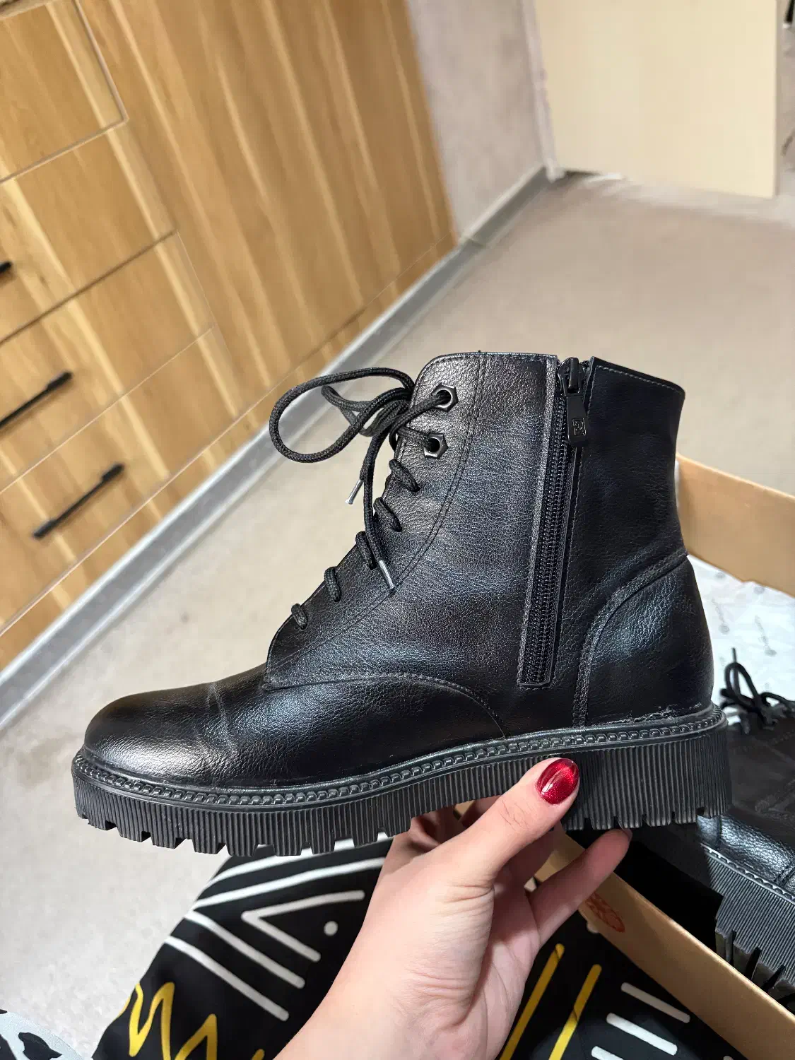 نیم بوت چرم اصلی زنانه سایز ۴۰|کیف، کفش، کمربند|تهران, ایرانشهر|دیوار