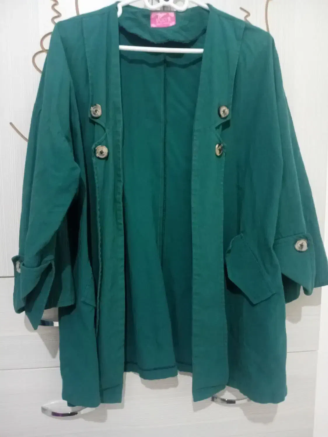 مانتو۱۰۰تومن|لباس|رشت, رودباری|دیوار