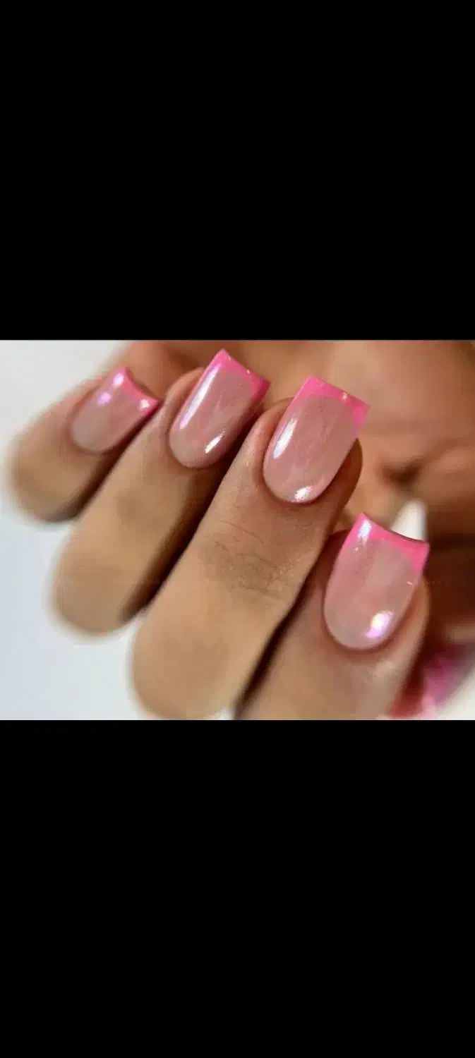 آموزش وخدمات ناخن وترمیم به صورت تخصصی|خدمات آرایشگری و زیبایی|فولادشهر, C1|دیوار