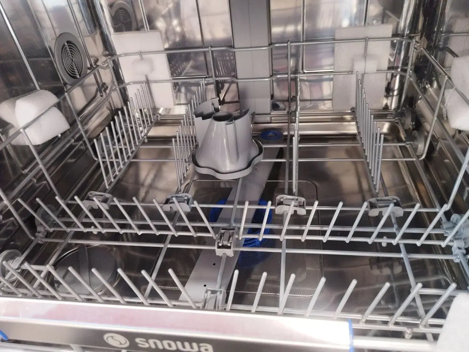 ماشین ظرفشویی اسنوا سفید|ماشین ظرفشویی|تبریز, |دیوار