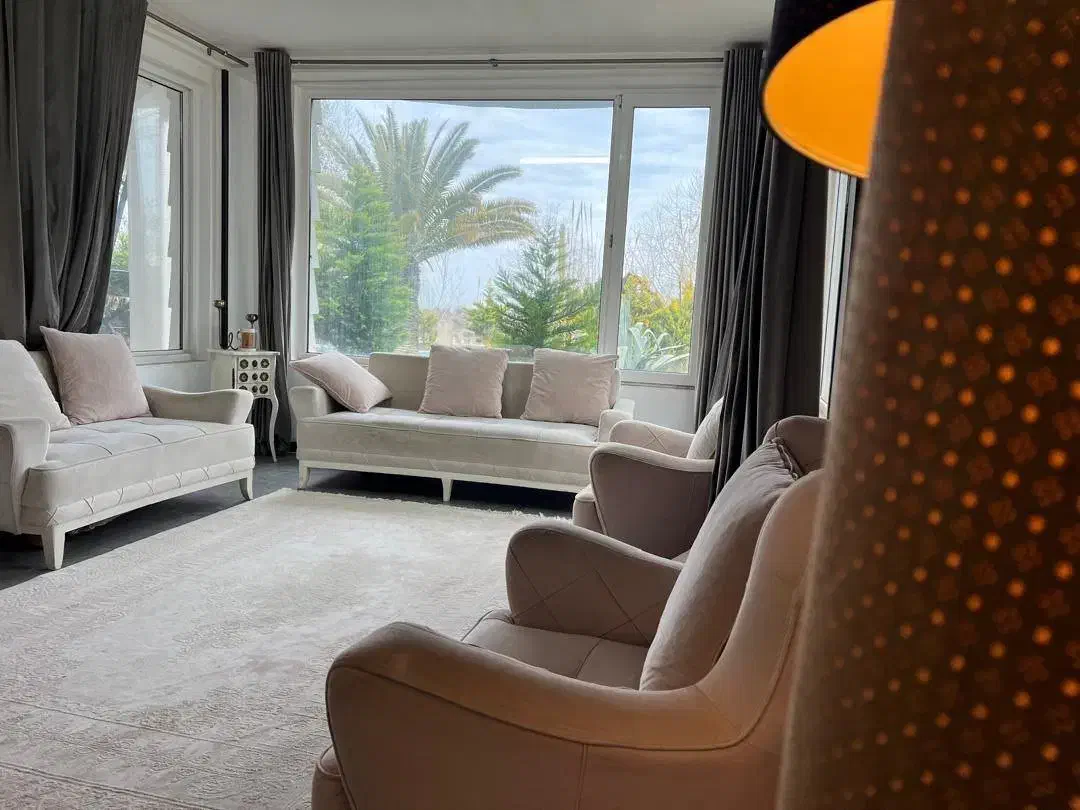 اجاره واحد های مبله با تخفیف ویژه|اجارهٔ کوتاه‌مدت آپارتمان و سوئیت|تهران, فلسطین (میدان انقلاب)|دیوار