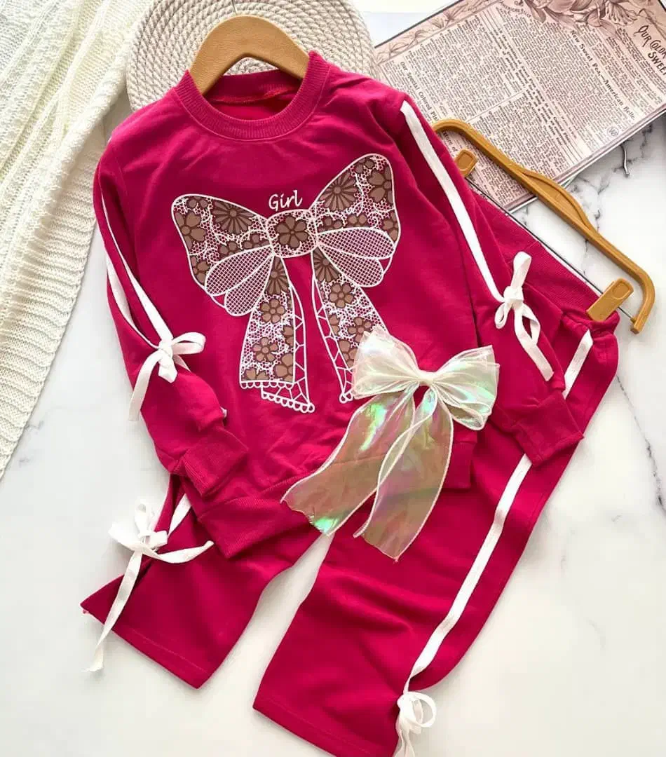 لباس کودک|لباس|کاکی, |دیوار