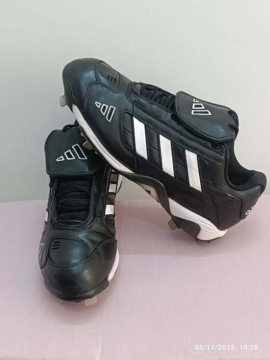 کفش فوتبال چمنی استوک فلزی ادیداس|تجهیزات ورزشی|تهران, باشگاه نفت|دیوار