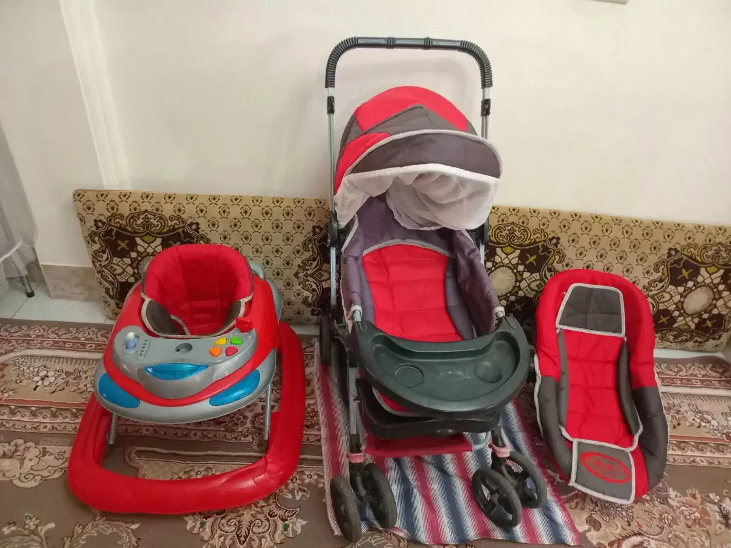 فروش با تخفیف خوب کاملا سالم|کالسکه و لوازم جانبی|بهشهر, |دیوار