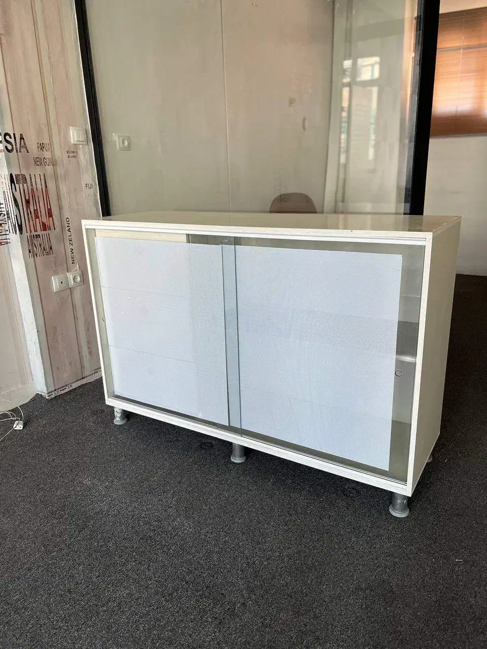 میز مدیریت و کمد اداری|دفتر کار|تهران, مجیدیه|دیوار