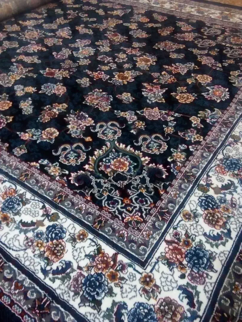 ۴ تخته فرش ۹ متری و۱۲ متری نونو اکبند|فرش|ملایر, |دیوار