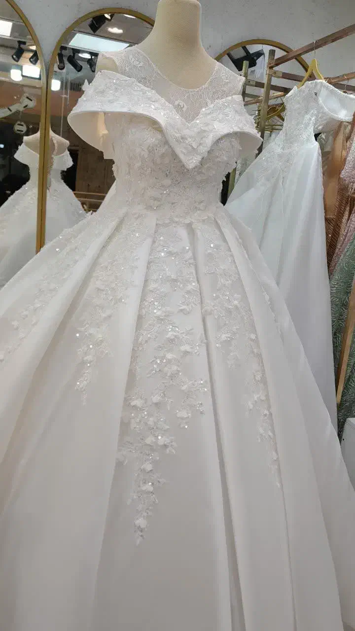 لباس عروس خیلی شیک|لباس|قم, نخودی|دیوار