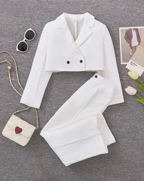 لباس|لباس|مرند, |دیوار