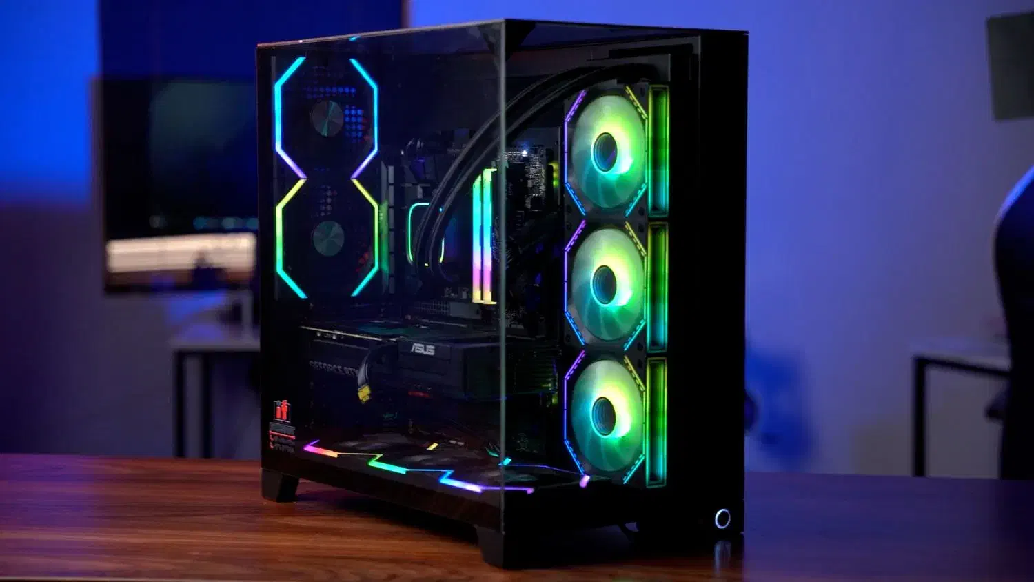 کیس گیمینگ و رندرینگ با گرافیک ASUS RTX5070|رایانه رومیزی|یزد, |دیوار