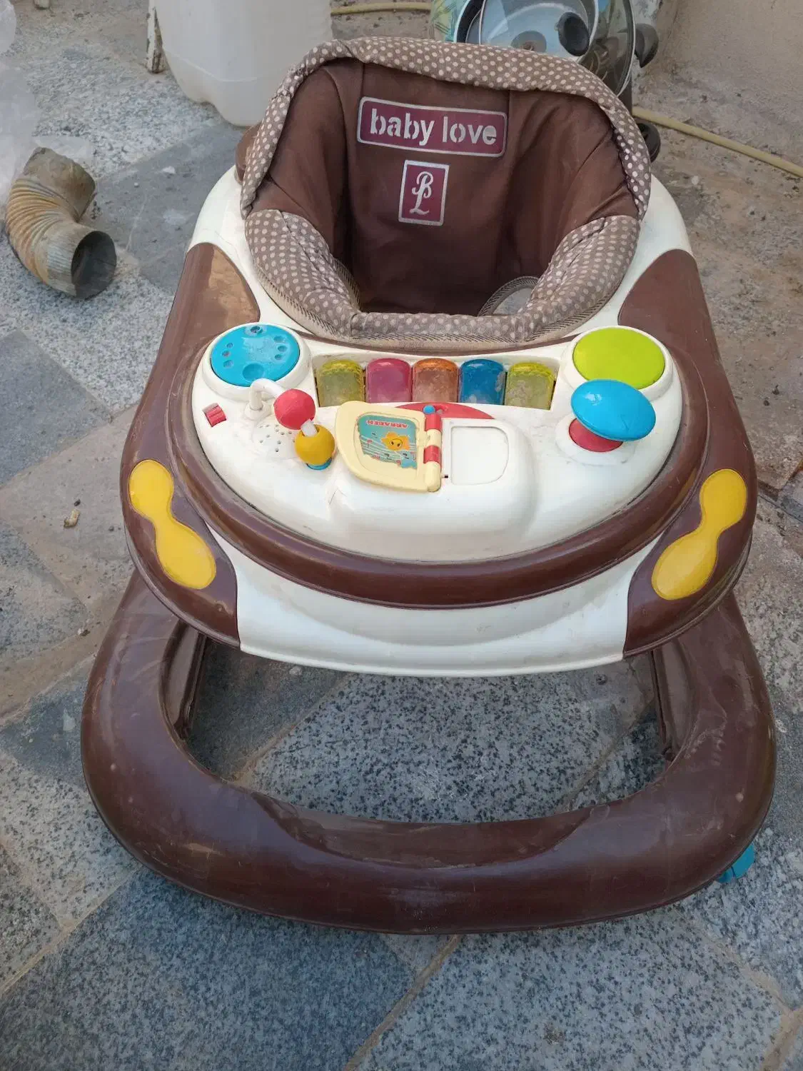 روروئک|کالسکه و لوازم جانبی|قم, سراجه (۱۵ خرداد)|دیوار