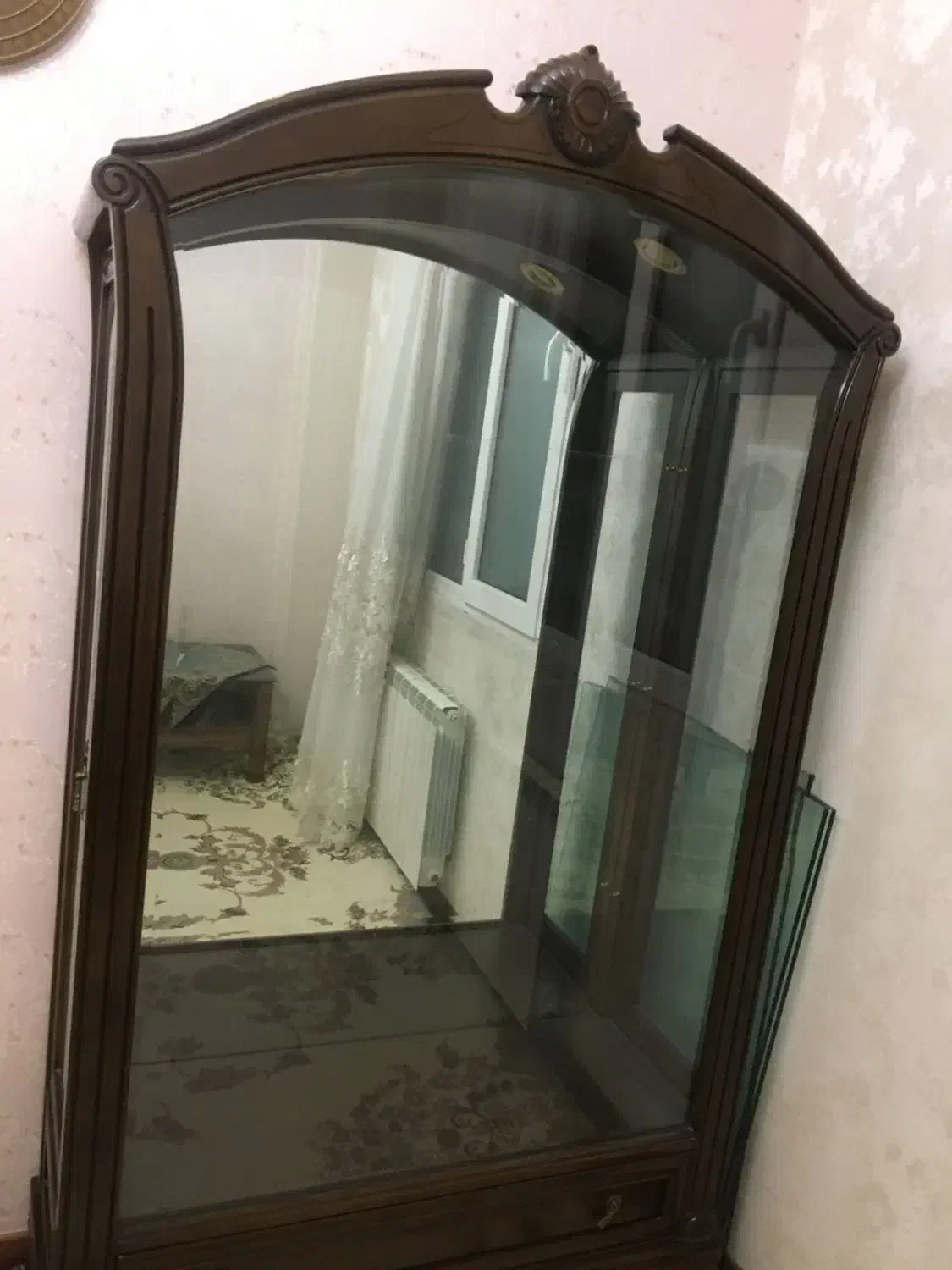 بوفه تمام چوب با 3 شیشه 8 میل چهار طبقه|بوفه، ویترین، کنسول|تهران, فردوس|دیوار