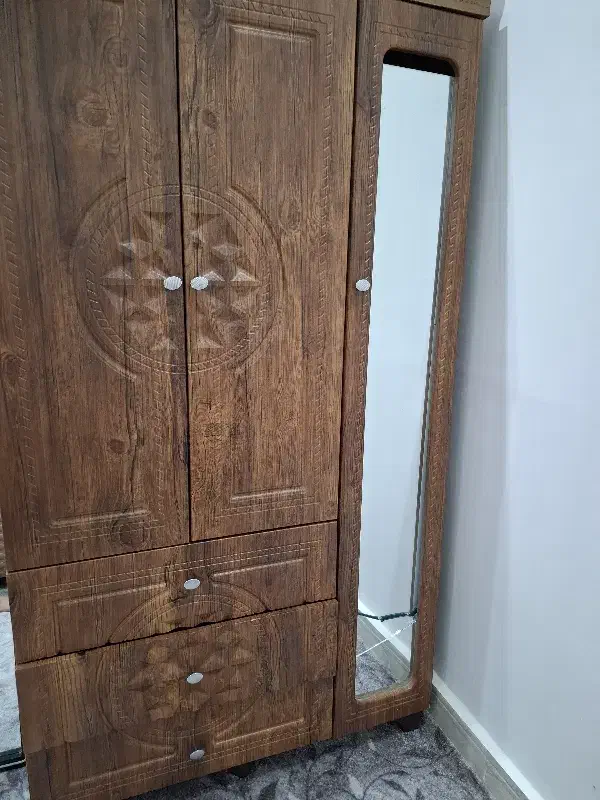 کمددرحدنو|جاکفشی، کمد، دراور|چابهار, |دیوار