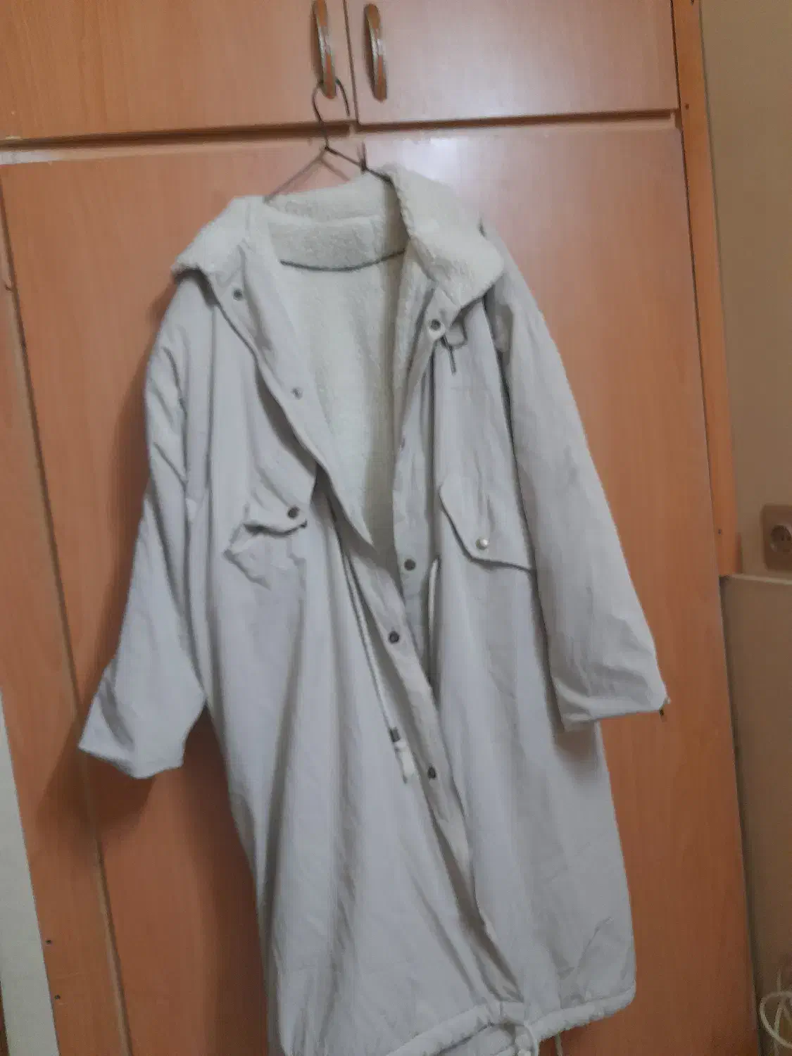 پالتو بارونی استر پشم سایز ۵۴ الی ۵۶ در حد نو|لباس|اصفهان, شهرک کاوه|دیوار