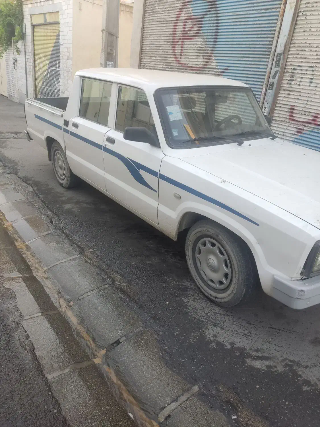 ماشین مزدا دوکابین 2000می باشد مدل آخر98بیرنگ|خودرو سواری و وانت|کرج, پیشاهنگی|دیوار