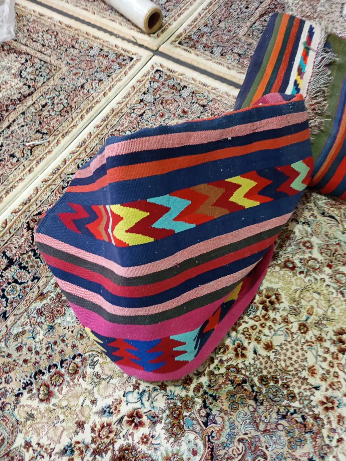 گیلم‌عتیقه‌عشایری|گلیم، جاجیم، گبه|هشتگرد, قاسم آباد بزرگ|دیوار