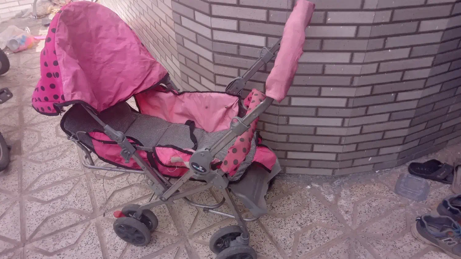 کالسکه دخترانه|کالسکه و لوازم جانبی|تربت جام, حافظ|دیوار