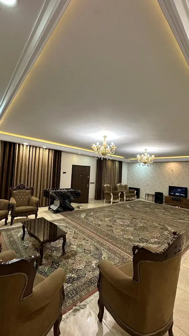 اجاره ویلای روزانه|اجارهٔ کوتاه‌مدت ویلا و باغ|تهران, شهرک چیتگر|دیوار