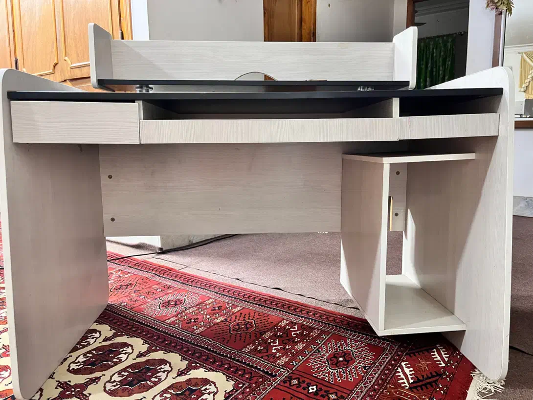 میز کامپیوتر|میز تحریر و کامپیوتر|گنبد کاووس, |دیوار