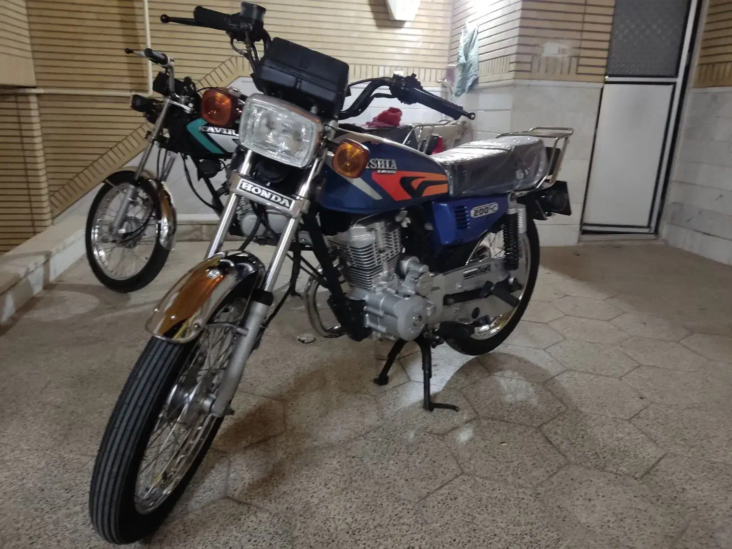 موتور هندا 200 cc|موتورسیکلت|قم, سعادتی|دیوار