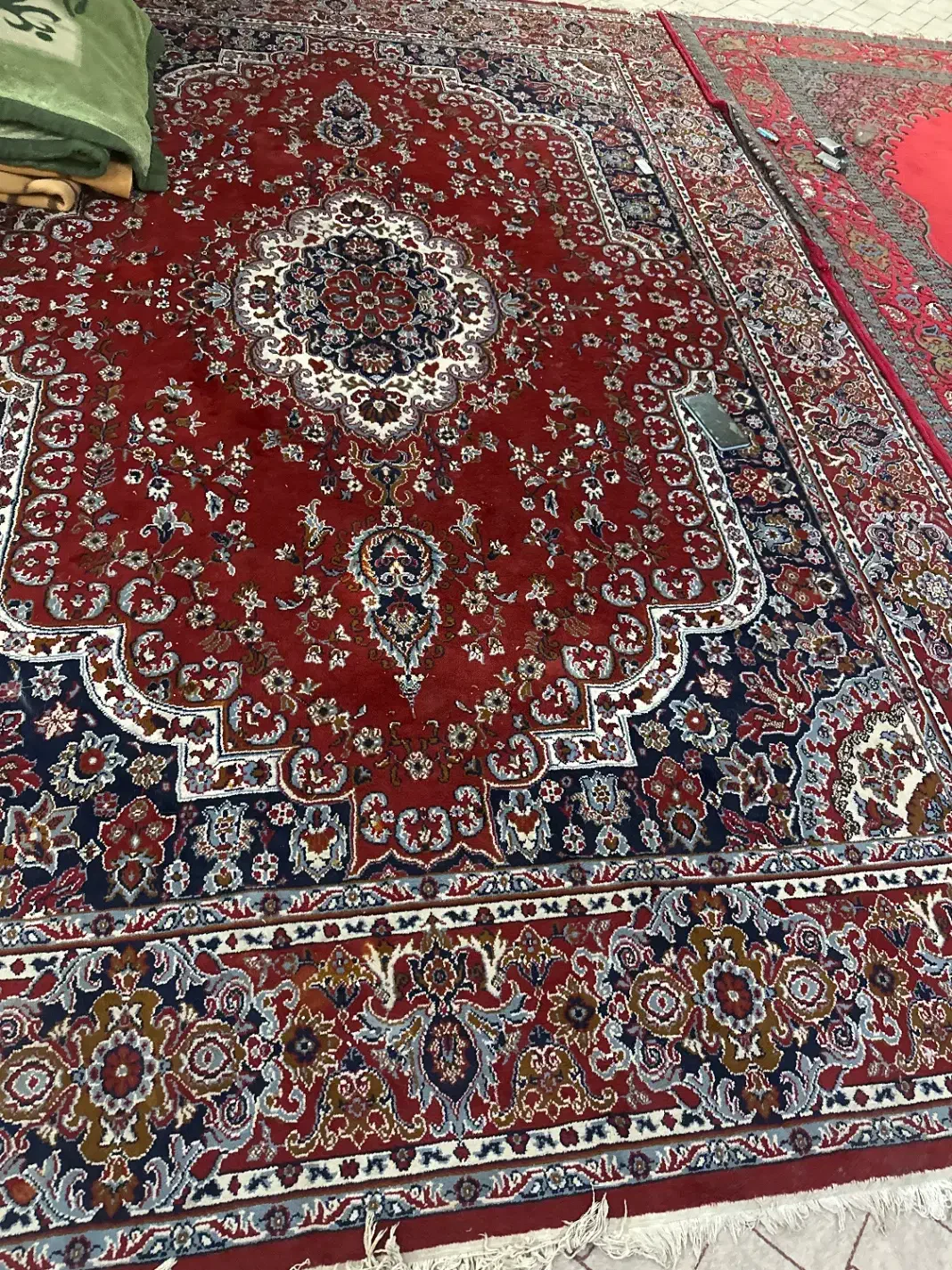 دوعدد قالی ۶ متری و ۹ متری|فرش|شوشتر, |دیوار