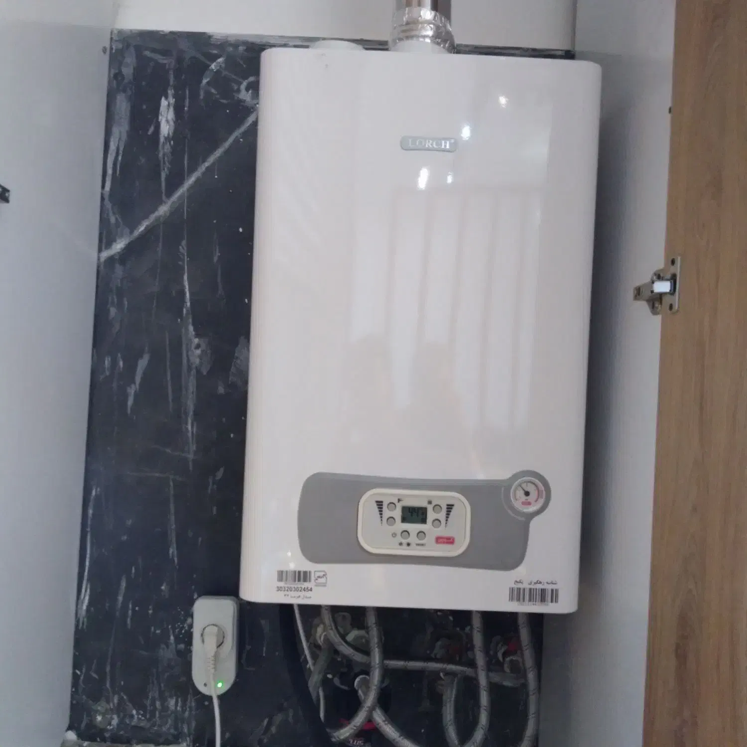 فروش ویژه پکیج و رادیاتور لورچ|آبگرمکن، پکیج، شوفاژ|هشتگرد, شهرک کوثر|دیوار