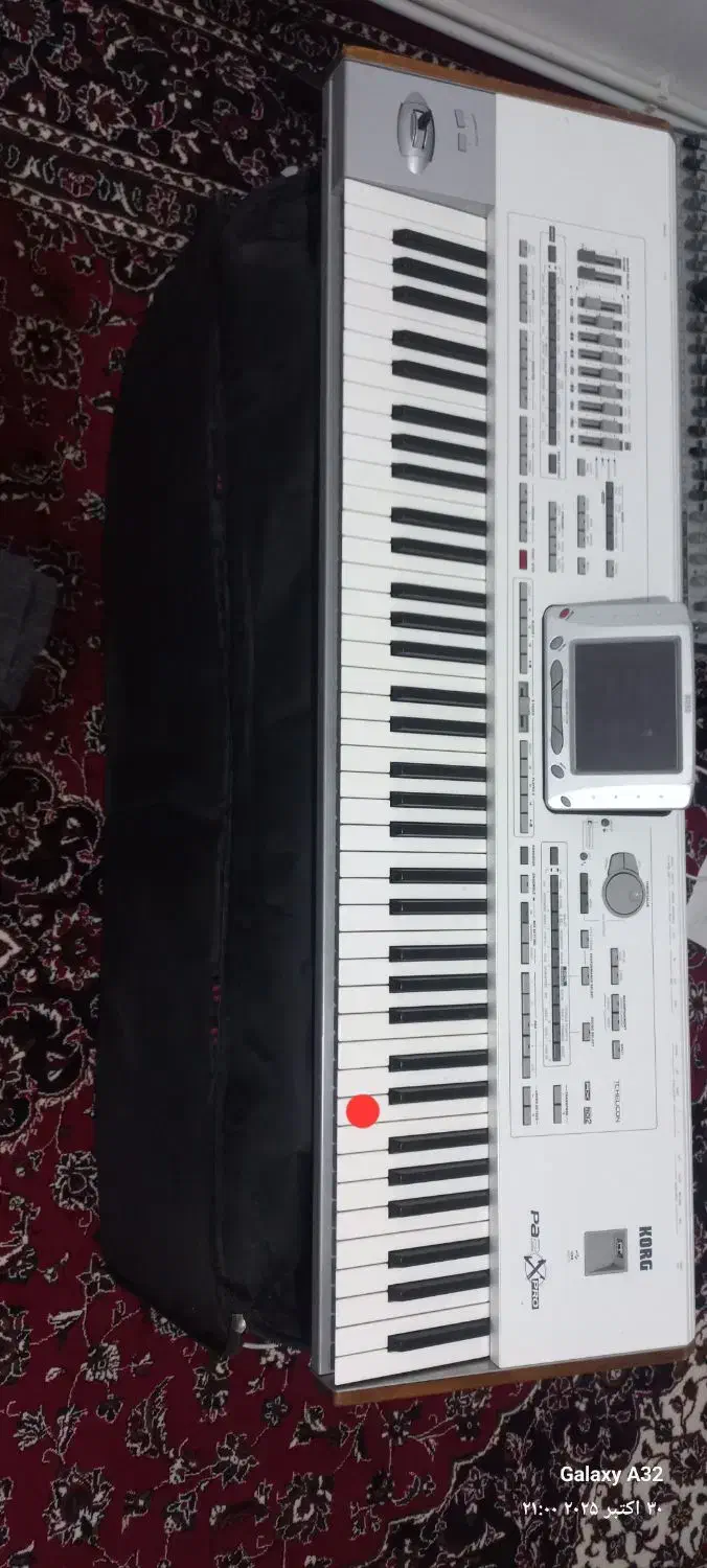 ارگ pa 2  در حد با برنامه کردی|پیانو، کیبورد، آکاردئون|گیلان غرب, |دیوار
