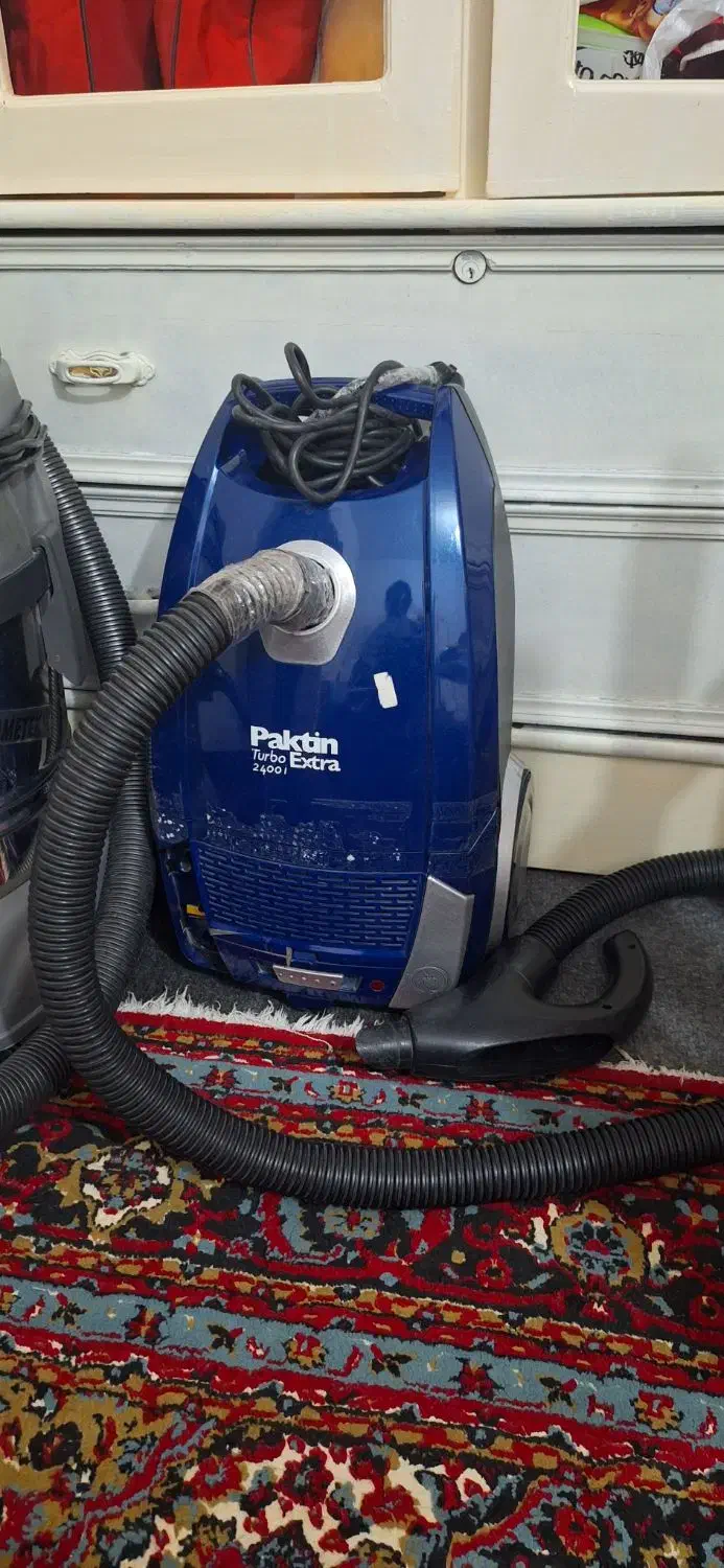 دو عدد جارو برقی نیاز به تعمیر|جاروبرقی، جارو شارژی، بخارشو|خوی, |دیوار