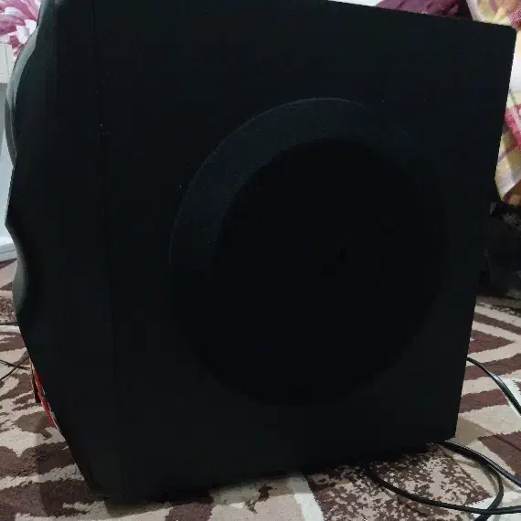 ساب باند مارشال کیفیت صدا عالی|سیستم صوتی خانگی|رشت, پاره بیجار|دیوار