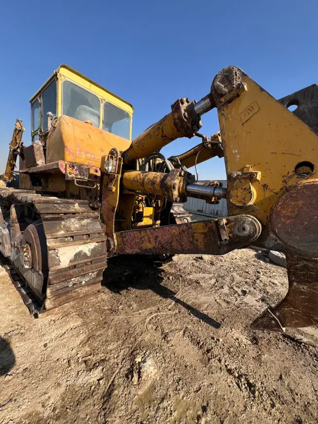 بلدورز۳۵۵|خودرو سنگین|ارومیه, |دیوار