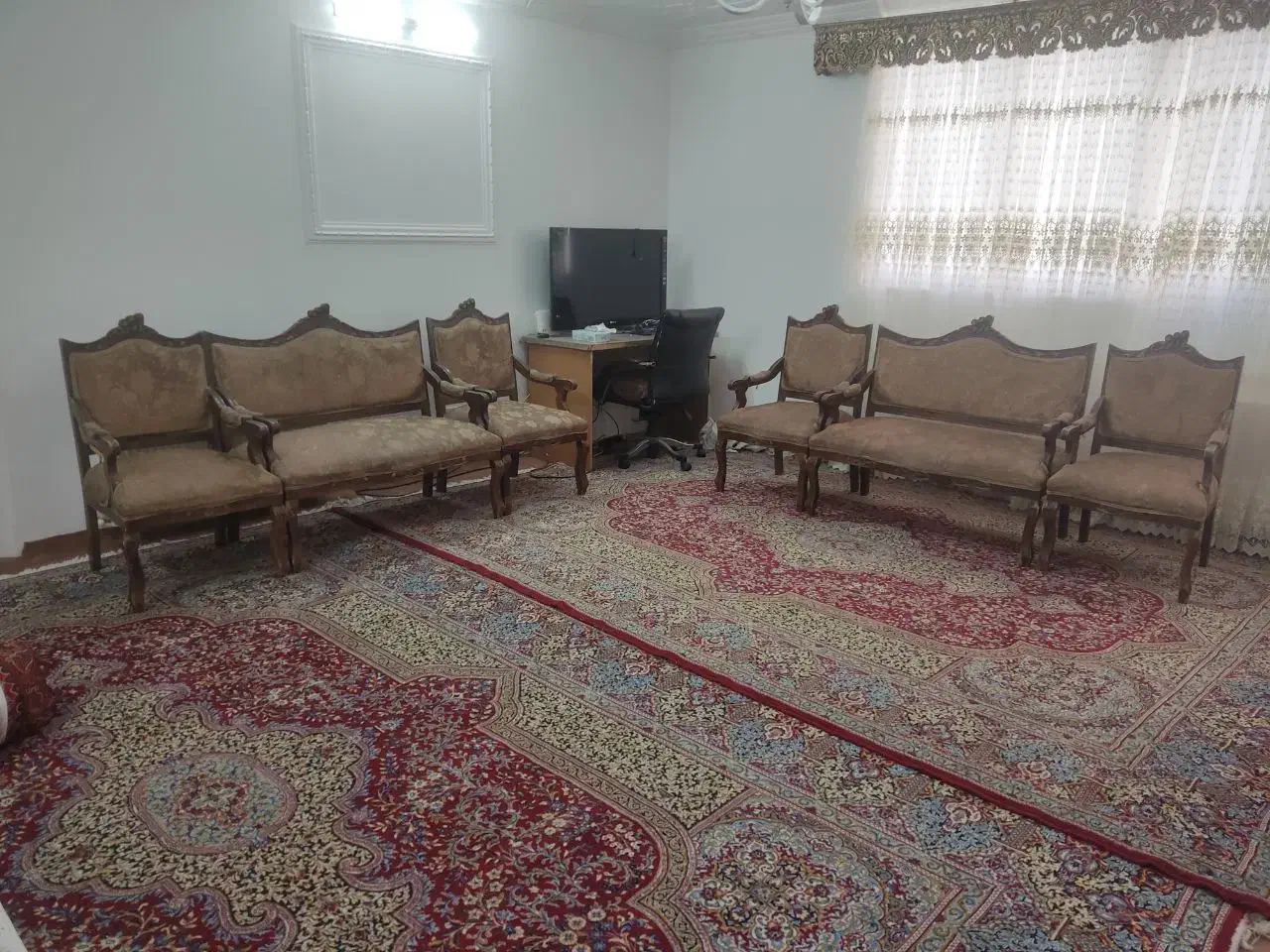 مبل چوبی|مبلمان خانگی و میز عسلی|کرمان, |دیوار