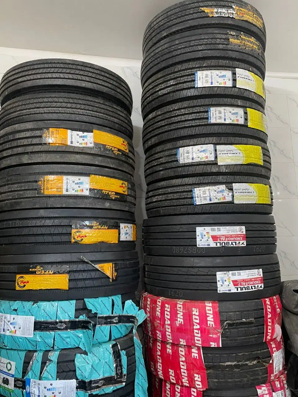 رینک لاستیک .نیسان .خاور .مینی بوس .|قطعات یدکی و لوازم جانبی|تبریز, |دیوار