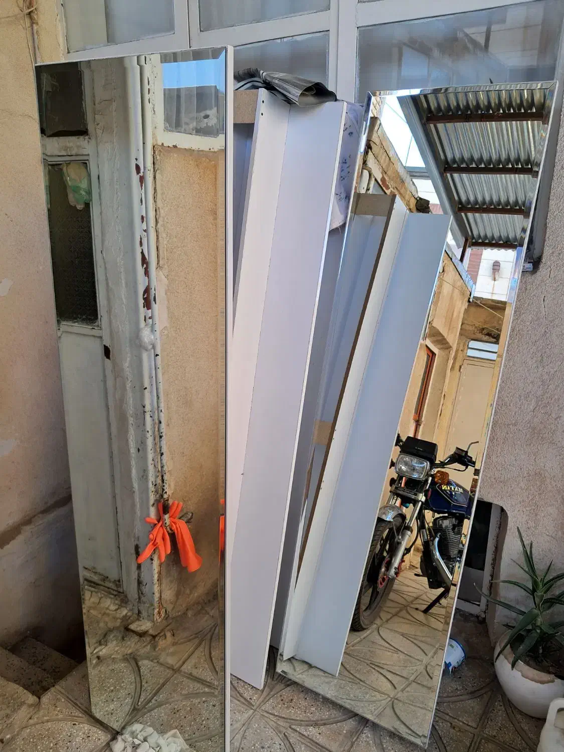 آینه قدی|آینه|همدان, |دیوار