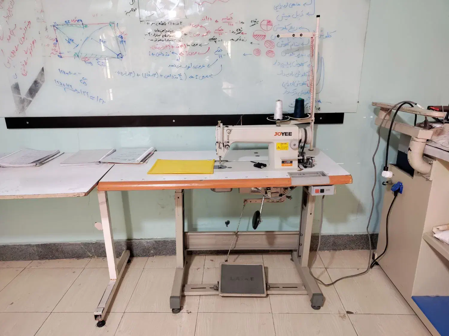 چرخ خیاطی راسته دوز|چرخ خیاطی و ریسندگی|آذرشهر, |دیوار