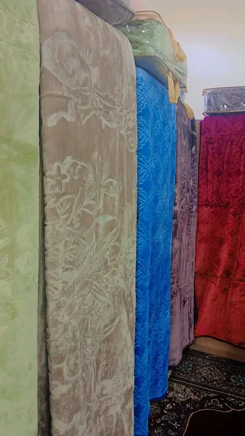 فروش پتوهای عمده ایی|رختخواب، بالش، پتو|زاهدان, |دیوار