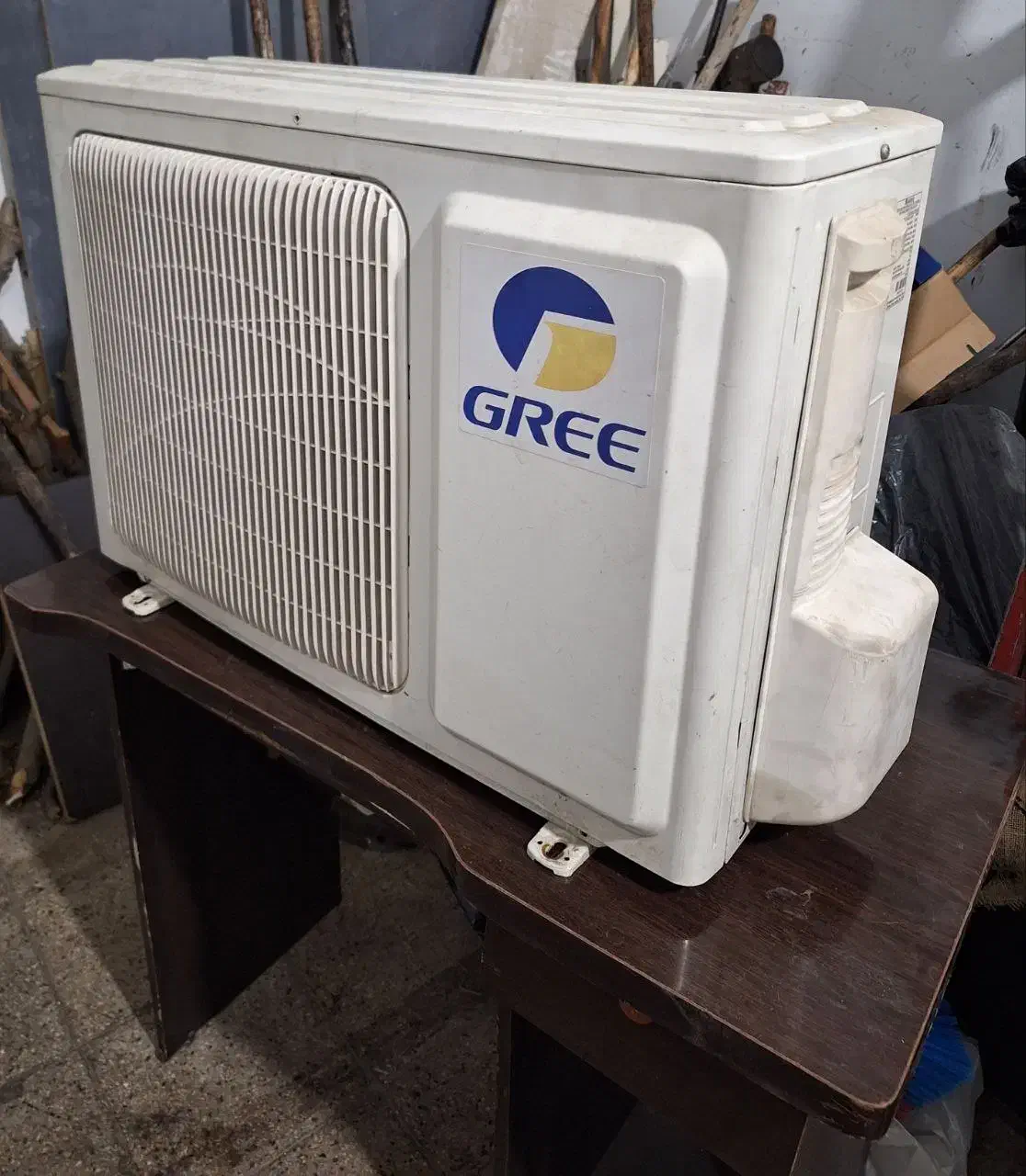 کندانسور گری ۱۲ هزار اصلی بدون پنل|کولر گازی و فن‌کوئل|تهران, خاک سفید|دیوار