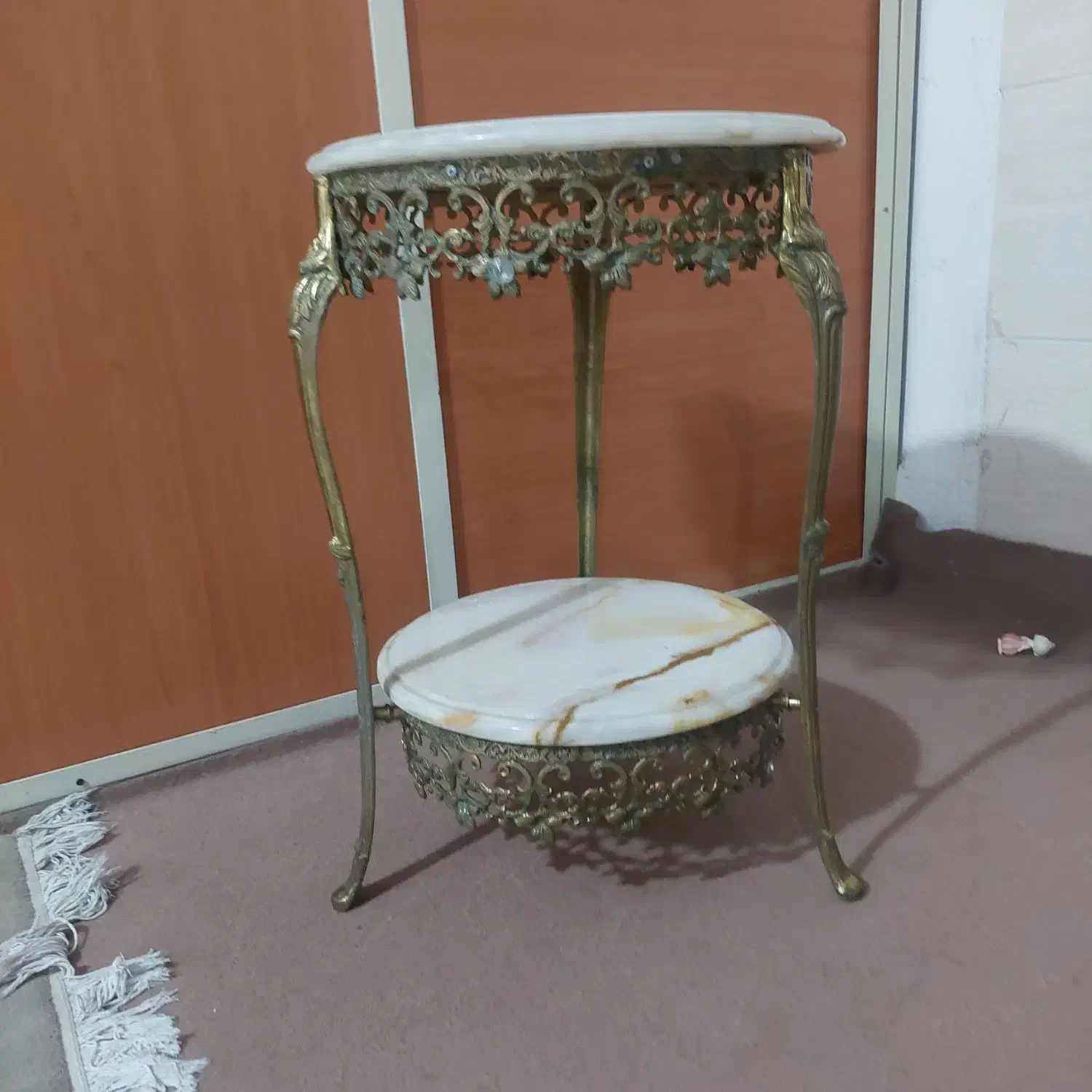 میز خاطره جنس برنز اصل|مبلمان خانگی و میز عسلی|هشتگرد, هشتگرد قدیم|دیوار