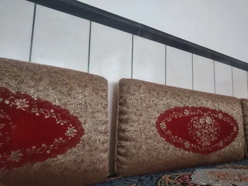 پشتی|پشتی|ایلام, |دیوار