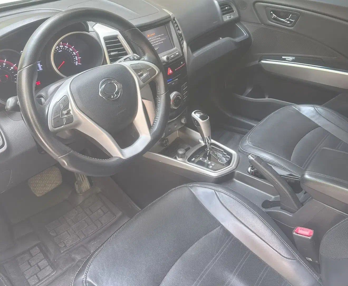 تیوولی ۲۰۱۶ استثنایی|خودرو سواری و وانت|تهران, سعادت‌آباد|دیوار