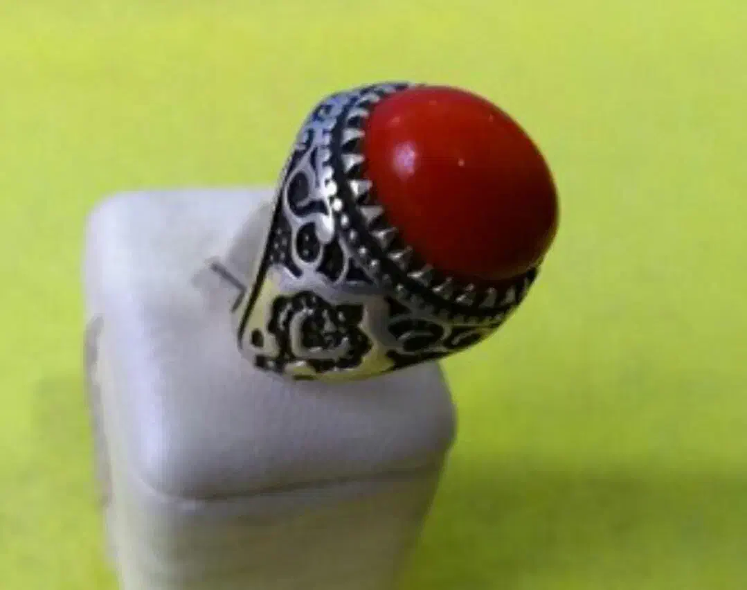 گوهر انگشتر نور افشان|بدلیجات|شیراز, سرو|دیوار