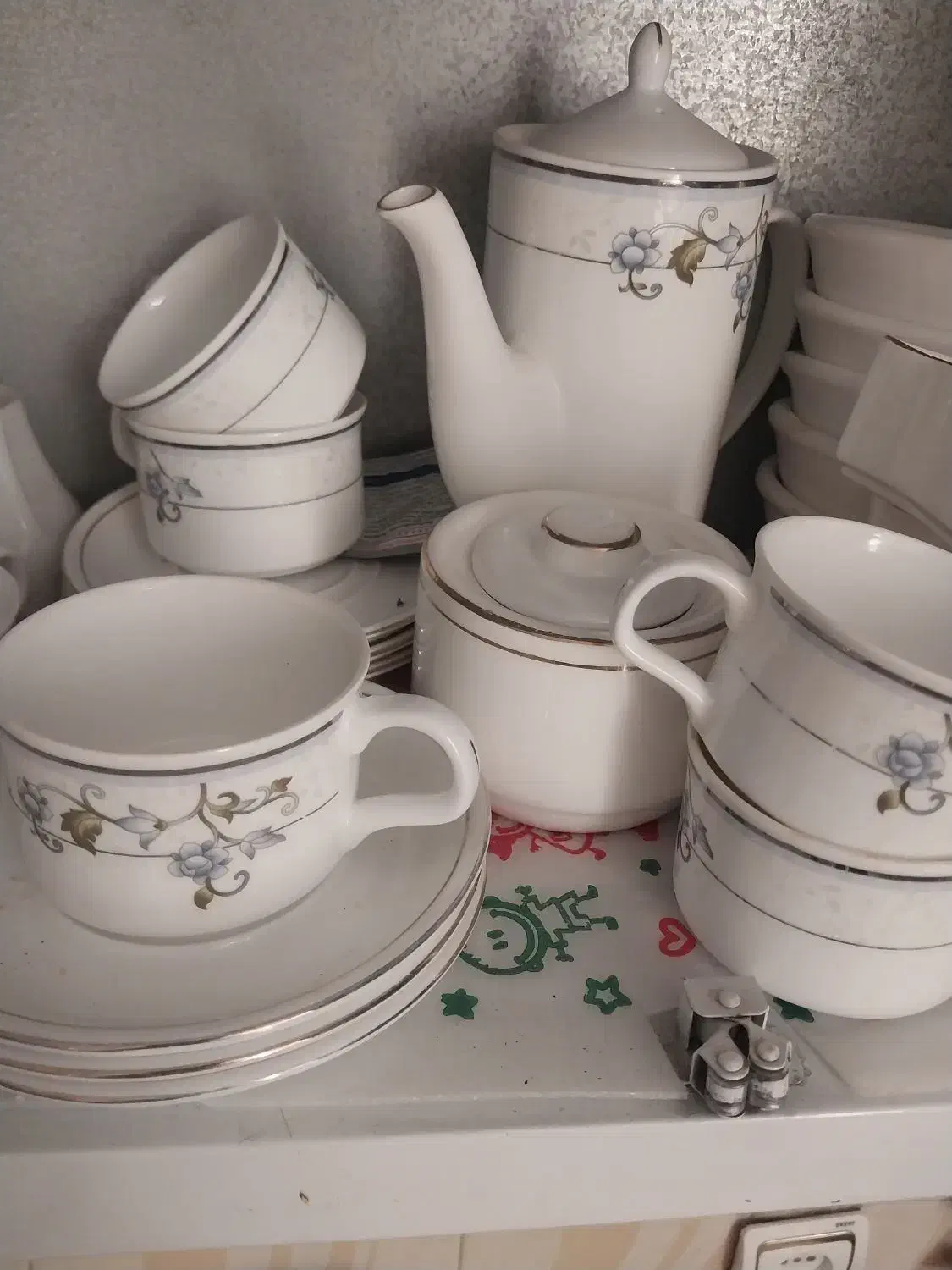 سرویس چای خوری|ظروف سرو و پذیرایی|پاکدشت, حصار امیر|دیوار