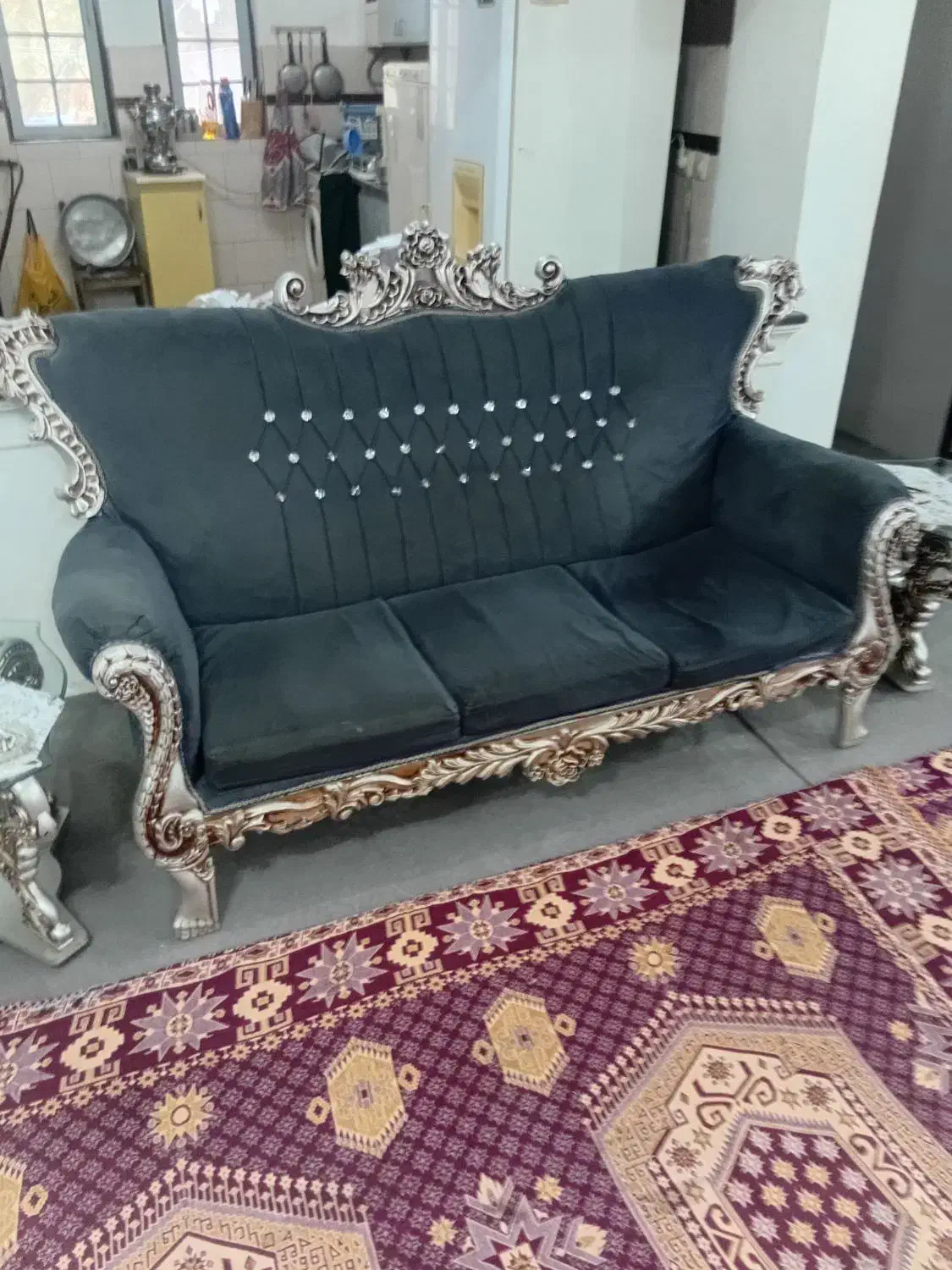 مبل 9 نفره و فرش12 متری|مبلمان خانگی و میز عسلی|رشت, منظریه|دیوار