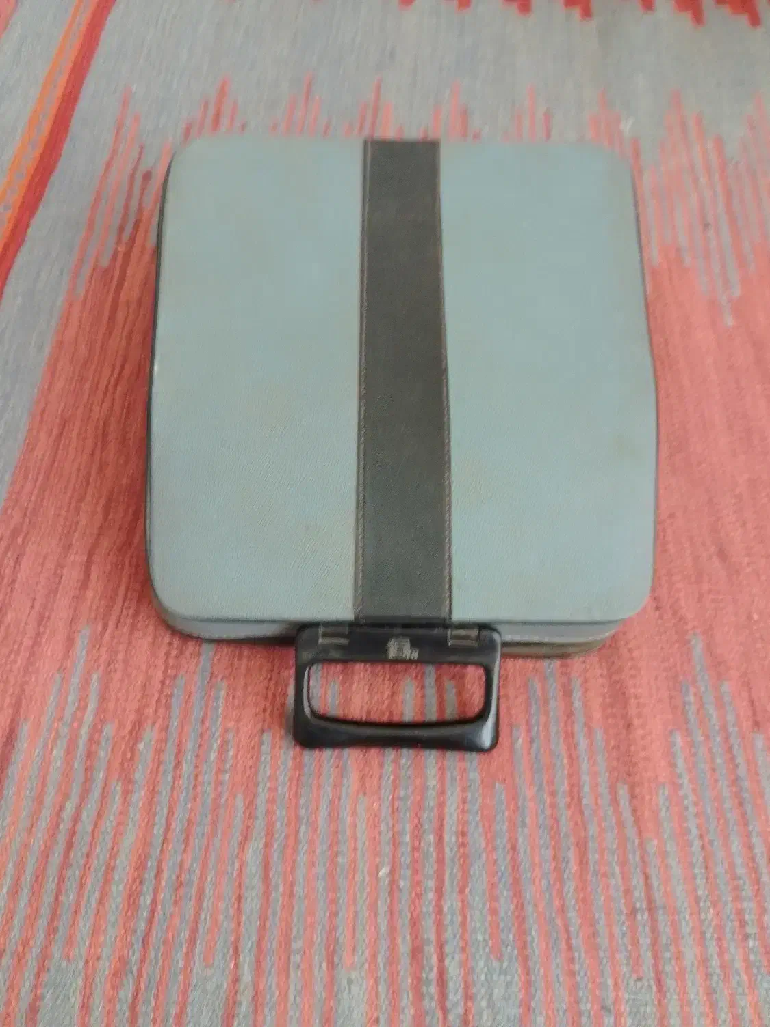 ماشین تحریر Olivetti ساخت ایتالیا 1963|کلکسیون اشیاء عتیقه|تهران, ستارخان|دیوار