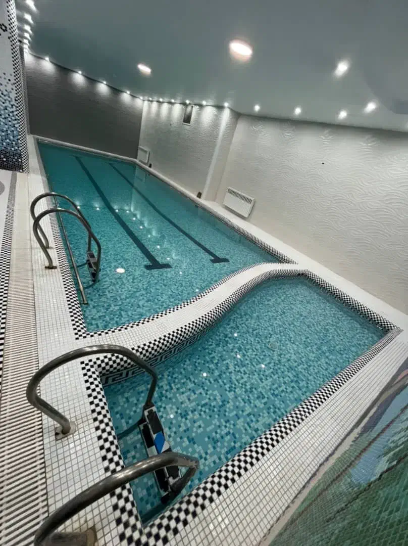 ۷۰ متر ۱ خواب برج باغ کلاسیک رویال با استخر