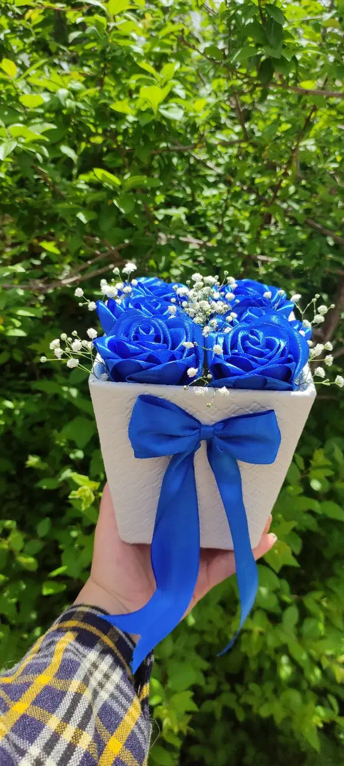 انواع رز روبانی و تزیین پول به مناسبت روز ما.در|گل مصنوعی|همدان, |دیوار