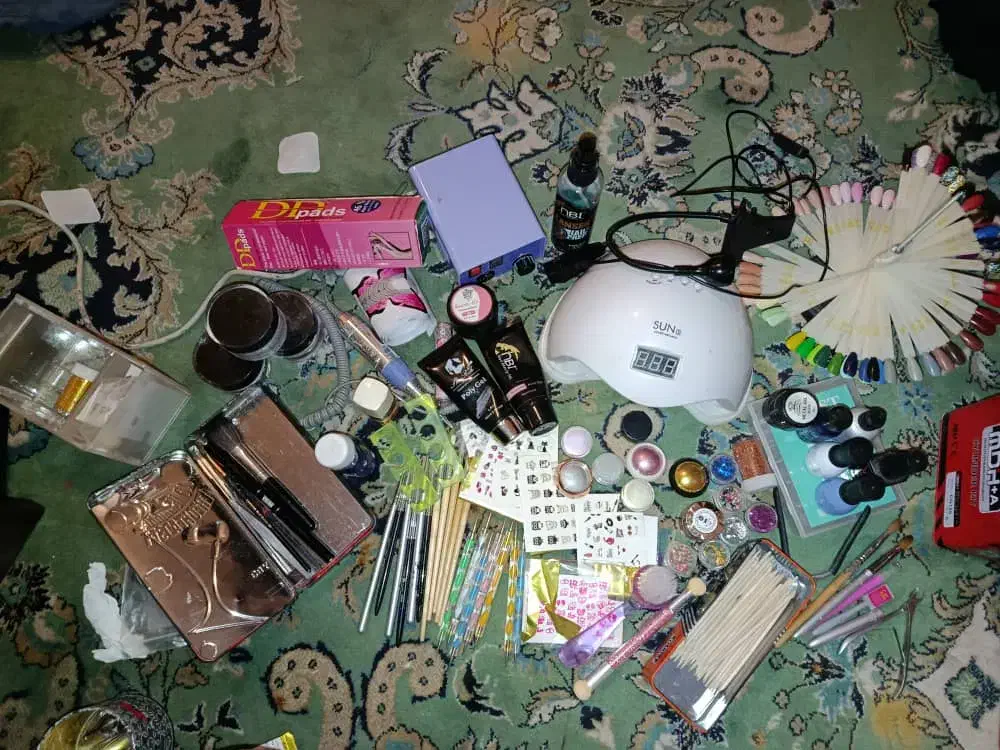 فروش تمامی وسایل ناخن کاری|آرایشگاه و سالنهای زیبایی|کرمان, |دیوار