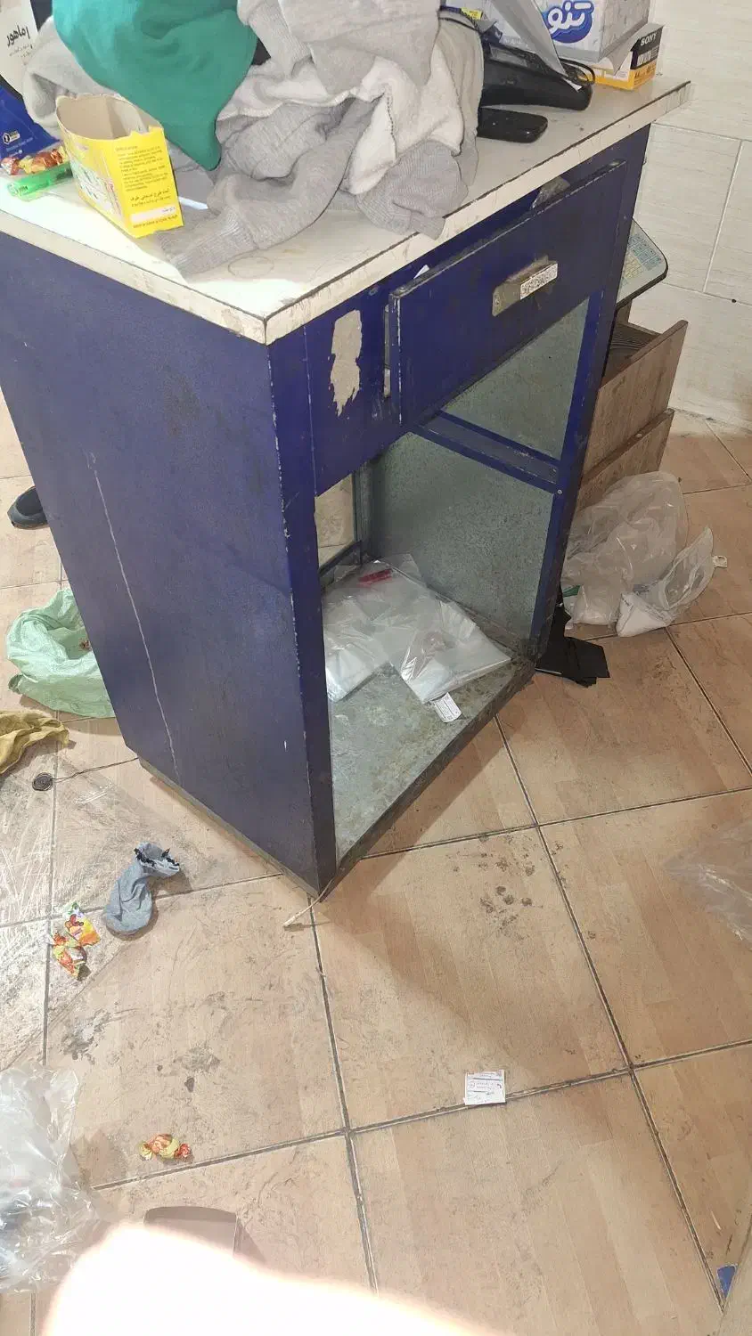 میز آهنی(پیشخوان)|فروشگاه و مغازه|قرچک, شهرک طلائیه|دیوار
