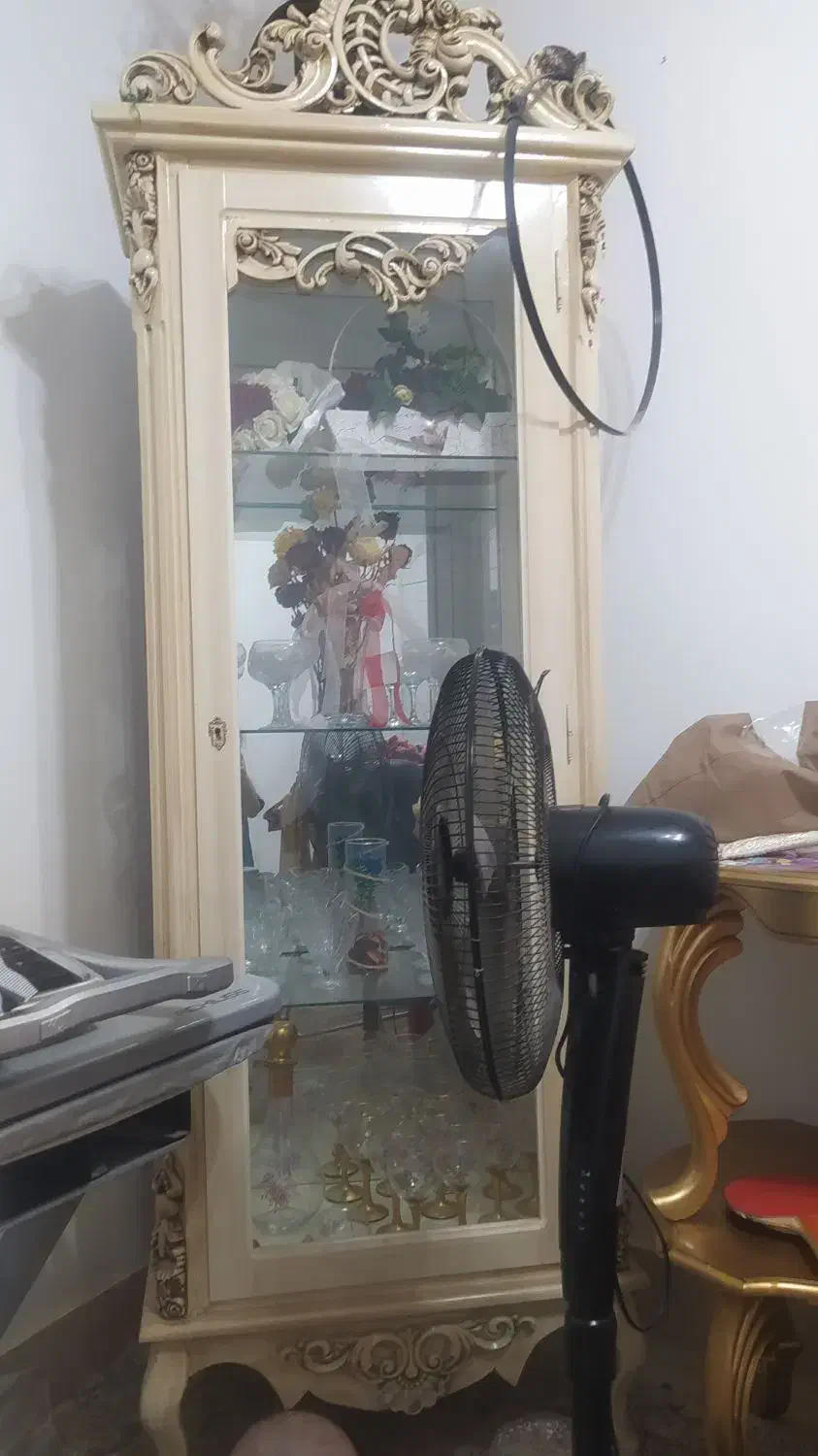 بوفه ب رنگ استخونی|بوفه، ویترین، کنسول|فردوس (خراسان), |دیوار