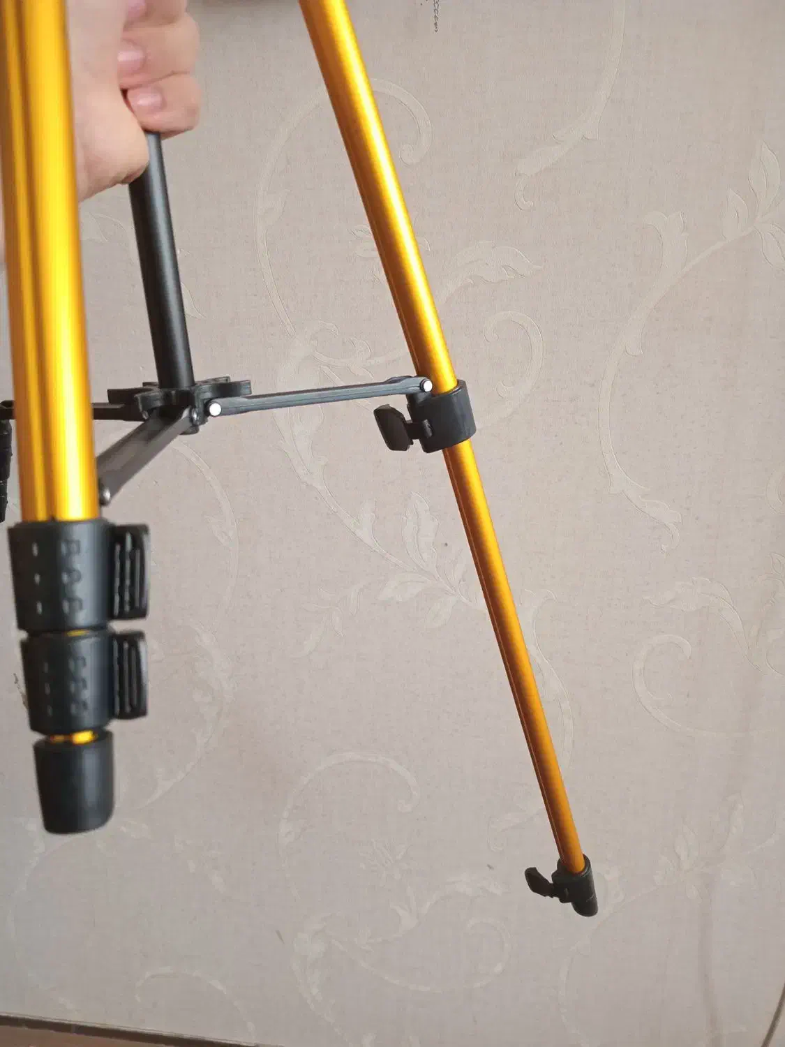 پایه فیلم برداری|دوربین عکاسی و فیلم‌برداری|خمینی‌شهر, |دیوار